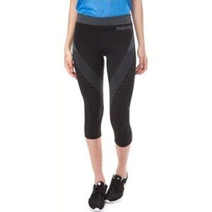 Nike Pro Women's Corsaire Hypercool Limitless Tights Size Small